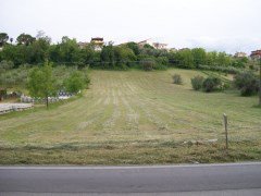 Terreno edificabile e agricolo a Villa Badessa di Rosciano - 1