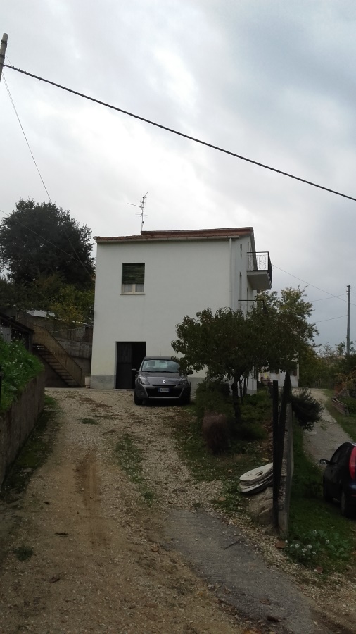 Rustico - Cascina LORETO APRUTINO vendita  Loreto Aprutino  Immobiliare Erremme