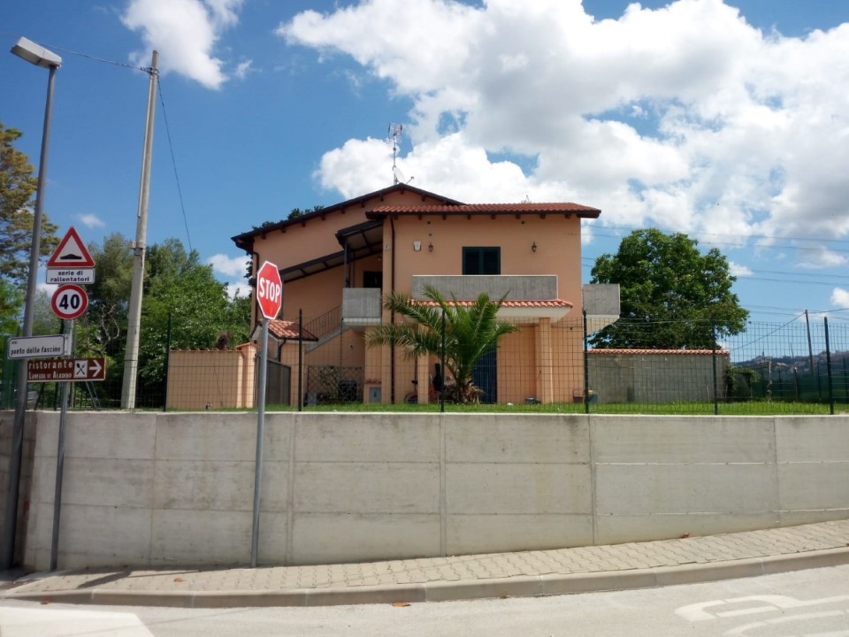  cepagatti vendita quart: villareia immobiliare erremme