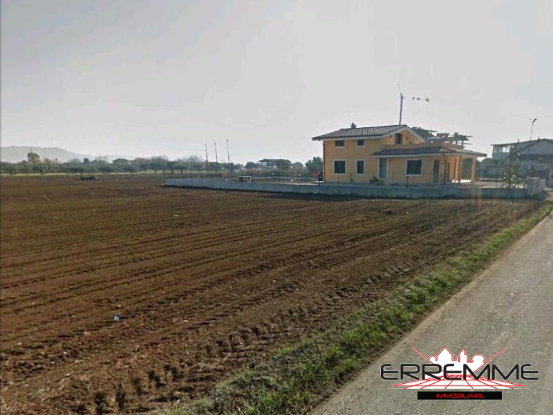 terreno edificabile in vendita a Cepagatti in zona Tre Croci