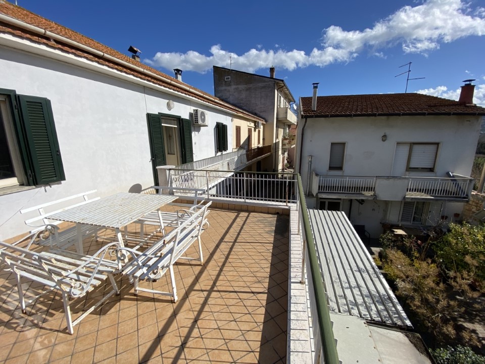  cepagatti vendita quart: vallemare immobiliare erremme